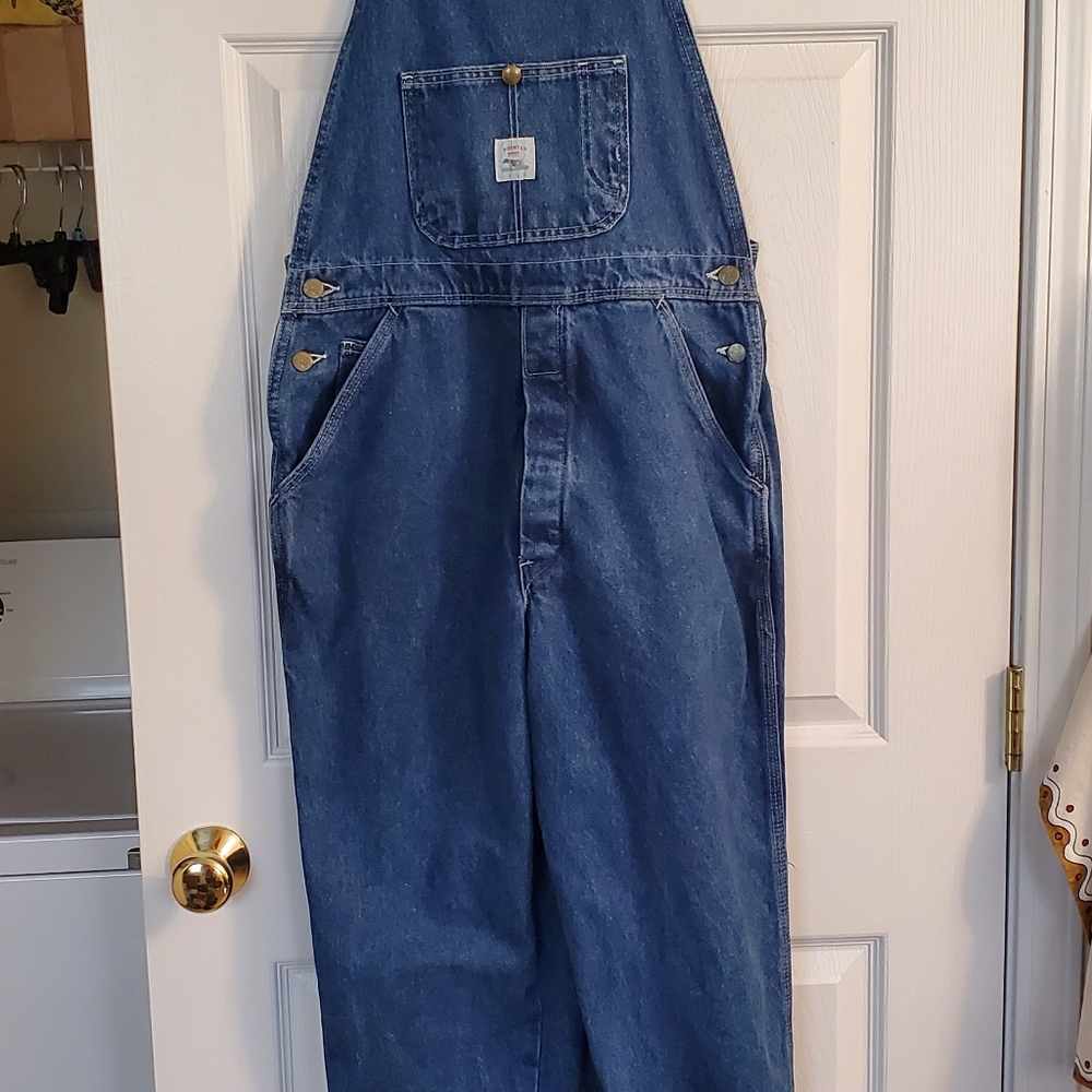 Super cute Pointer overalls